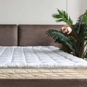 Наматрасник высокий 4 см топпер 140х200 Topper Non-allergenic Grass синтетика - всесезонный 