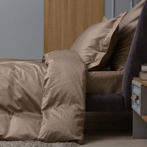 Постельное белье евро хлопок сатин (200х220; 70х70 - 2 шт; 180х200х40)  Caramel Beige Allure Grass - Карамельно-бежевый 100% египетский хлопок