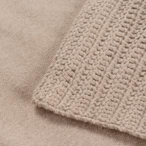 Подушка декоративная вязаная шерстяная текстурная вязка Альпака 40x60 Alpaca Texture - Бежевый