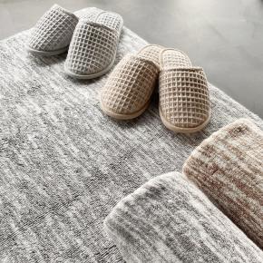 Тапочки вафельные унисекс 38/39 Marble - Белый / Кофе с молоком от Hamam (Хамам)