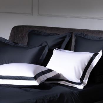 Наволочки люкс класса с с широкой отделкой (50х70 - 2 шт.) Alpine Dark Onyx Allure Grass - Белый / Черный с синеватым отливом