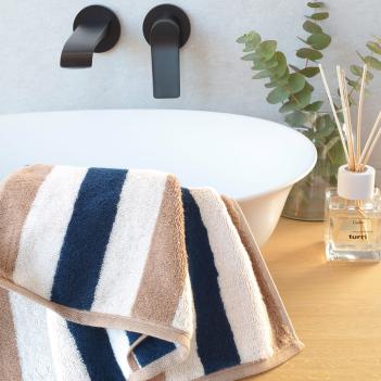Полотенце в яркую полоску махровое 30х50 Cawo Coast Stripes 6213 31 - Синий / Бежевый