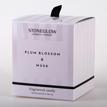 Свеча в подарочной упаковке ароматическая Цветы сливы и Мускус | Plum Blossom & Musk Stoneglow  - 40 ч.