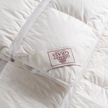 Одеяло пуховое из гусиного пуха 240х220 Royal Balance Grass - всесезонное (550 гр.)