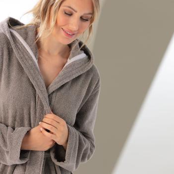 Халат из Европы женский махровый с капюшоном Sauna Time 832 XL (48/50 европейский размер) 70 - Серый