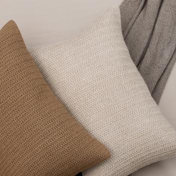 Подушка декоративная премиум шерстяная текстурная вязка Альпака 40x60 Alpaca Texture - Бежевый