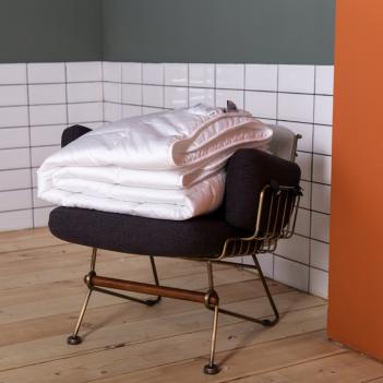Одеяло качественное полуторное гипоаллергенное 140х205 Premium Family Non-Allergenic - всесезонное (550 гр.) от German grass (Герман Грасс)