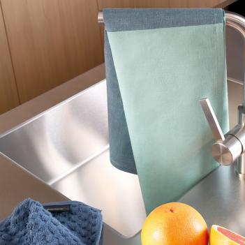 Полотенце кухонное для посуды яркое стильное Cawo Home 50х70 Cuisine Duo 535 14 - Синий / Мятный