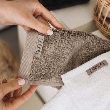 Полотенце из натурального шёлка с хлопком для лица и рук 30х40 Shine Coton & Silk - Белое